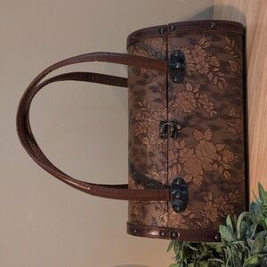 Vintage Wood Purse With Tooled Floral Design